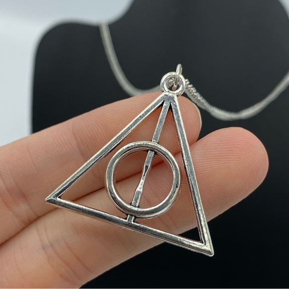 Harry Potter The Deathly Hallows Silver Necklace - Picture 3 of 5